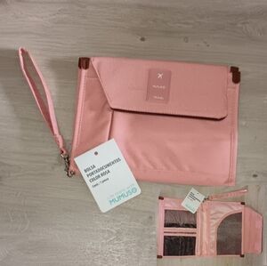 - - TRAVEL DOCUMENT HOLDER WRISTLET NWT